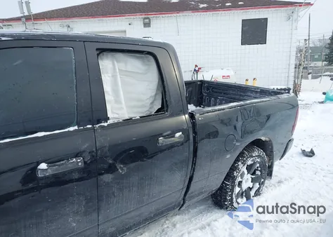 2014 Ram 1500 Express z USA, uszkodzony, nr VIN 1C6RR7FT7ES300483